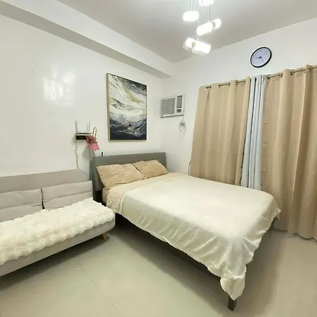 Family Room Condo In Minglanilla